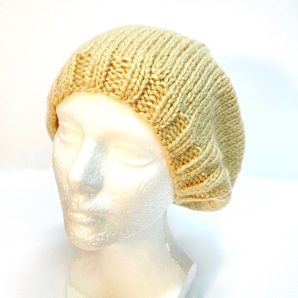 NWT HandKnit Bobble Decorated Slouch Retro Style Beanie Hat One Size Fits Most - Picture 2 of 8